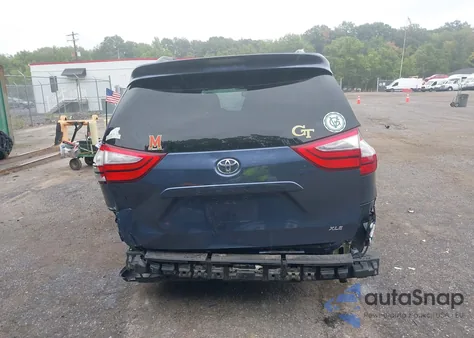 2017 Toyota Sienna Xle 8 Passenger from USA, damaged, VIN 5TDYZ3DC8HS836596